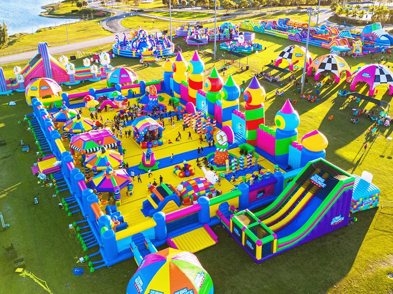 Vad består ett uppblåsbart slott av?